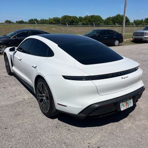 PORSCHE TAYCAN BASE - 5