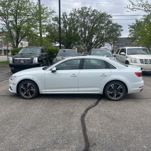 AUDI A4 2.0T PREMIUM - 3