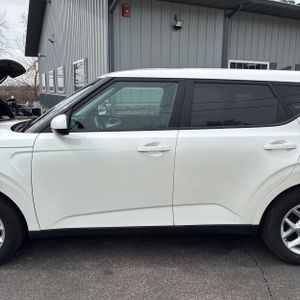 KIA SOUL LX - 4
