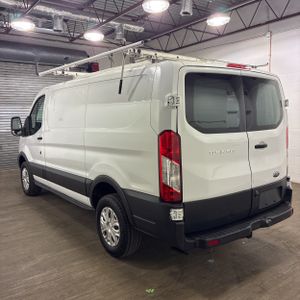 FORD TRANSIT 250 - 5