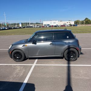 صورة 3 لـ 2010 MINI COOPER BASE