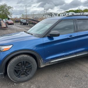 FORD EXPLORER XLT - 2