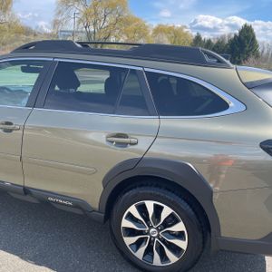 SUBARU OUTBACK LIMITED - 6