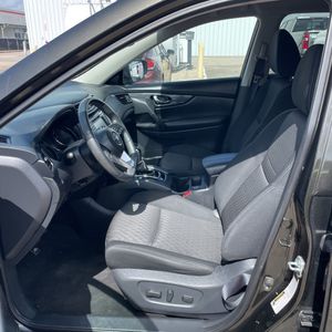 صورة مصغرة 32 لـ 2017 Nissan ROGUE SV