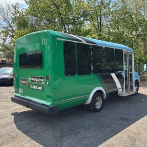 FORD E-450 CUTAWAY - 7