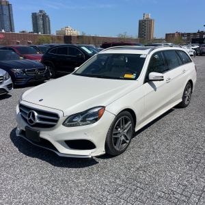 MERCEDES-BENZ E-CLASS - 1