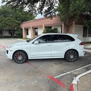 PORSCHE CAYENNE GTS - 3