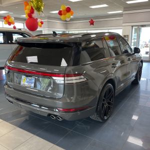 2022 Lincoln AVIATOR BLACK LABEL 照片 8