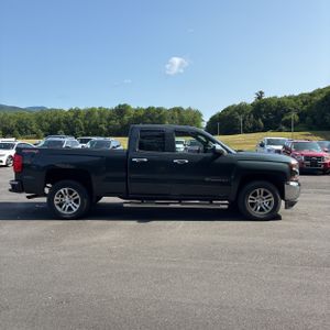 صورة 10 لـ 2017 Chevrolet SILVERADO 1500 LT