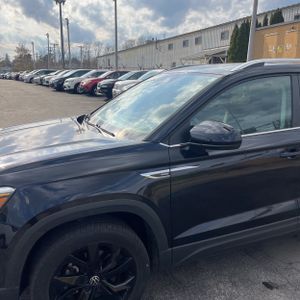 VOLKSWAGEN TAOS SE 4MOTION - 2