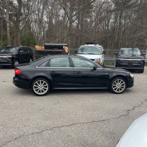 AUDI A4 2.0T PREMIUM - 10