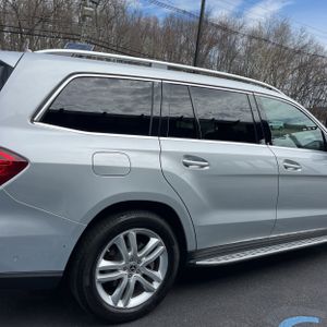MERCEDES-BENZ GLS - 9