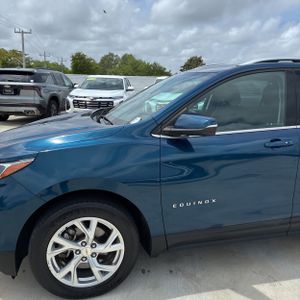 Chevrolet Equinox LT - 2