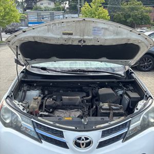 2015 Toyota RAV4 LE 照片 42
