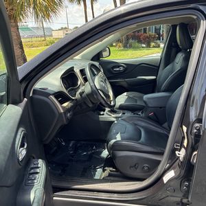 2014 JEEP CHEROKEE LIMITED — миниатюра 32