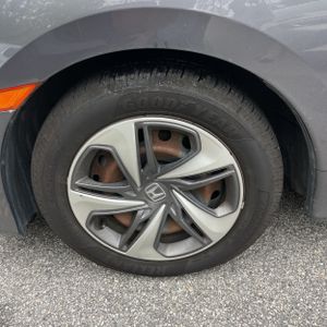 2019 Honda CIVIC LX — миниатюра 16