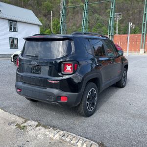 JEEP RENEGADE TRAILHAWK - 8