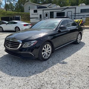 MERCEDES-BENZ E-CLASS - 1