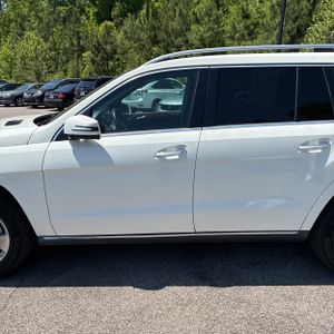 MERCEDES-BENZ GLS - 4