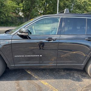 2024 JEEP GRAND CHEROKEE OVERLAND 4XE 照片 4