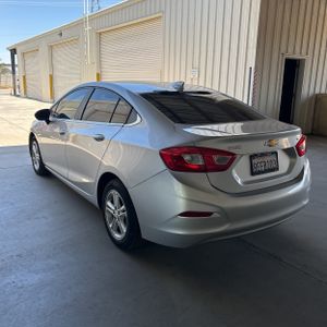 2017 Chevrolet CRUZE LT AUTO — фото 5