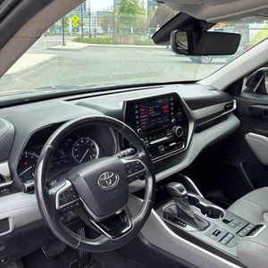 صورة مصغرة 37 لـ 2021 Toyota HIGHLANDER XLE