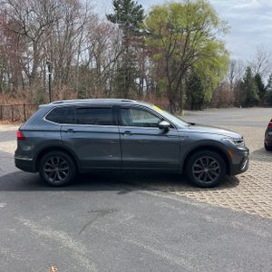 VOLKSWAGEN TIGUAN SE - 6