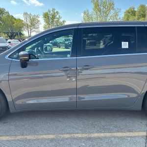 CHRYSLER PACIFICA SELECT - 4