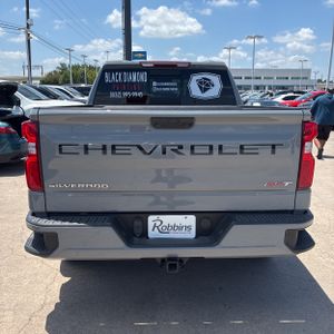 صورة 7 لـ 2024 Chevrolet SILVERADO 1500 RST