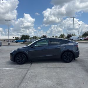TESLA MODEL Y LONG RANGE - 3