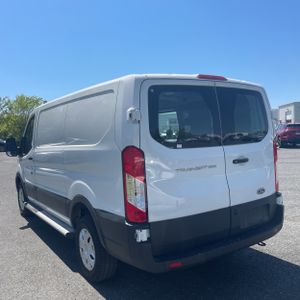 FORD TRANSIT 250 - 5