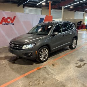 VOLKSWAGEN TIGUAN 2.0T S - 1