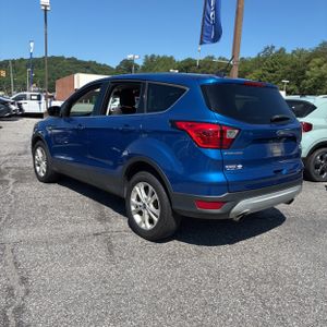 2019 FORD ESCAPE SE — фото 5