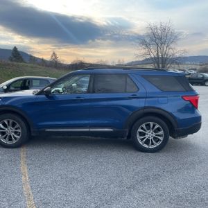 FORD EXPLORER XLT - 4