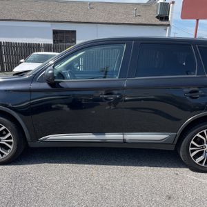 MITSUBISHI OUTLANDER ES - 4