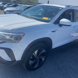 Volkswagen Taos SE 4Motion - 2