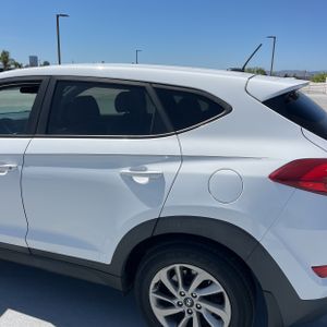 HYUNDAI TUCSON SE - 6