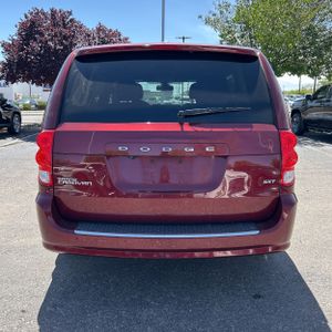 DODGE GRAND CARAVAN - 7