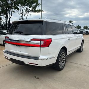 2019 Lincoln NAVIGATOR L RESERVE photo 7