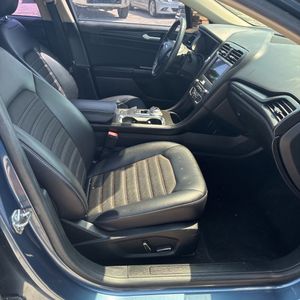 صورة مصغرة 32 لـ 2018 FORD FUSION SE