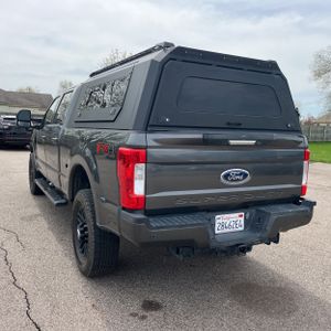 FORD F-250 SUPER DUTY LARIAT - 5