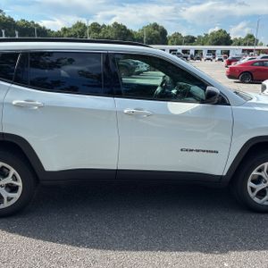 2024 JEEP COMPASS LATITUDE thumbnail 11
