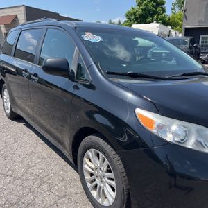 صورة مصغرة 13 لـ 2015 Toyota SIENNA XLE 8-PASSENGER