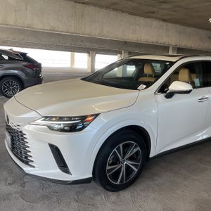 صورة 2 لـ 2024 Lexus RX 350 PREMIUM
