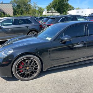 صورة 2 لـ 2022 Porsche PANAMERA GTS