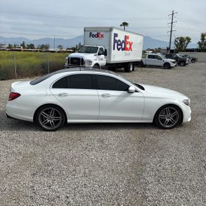 MERCEDES-BENZ E-CLASS - 10