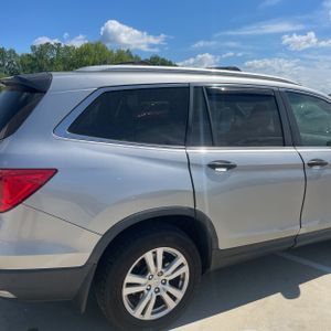 HONDA PILOT LX - 9