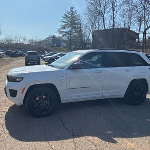 JEEP GRAND CHEROKEE 4XE ANNIVERSARY EDITION - 3