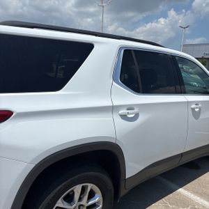صورة 9 لـ 2020 Chevrolet TRAVERSE LT CLOTH