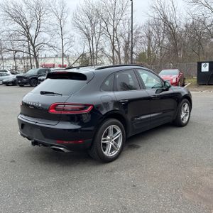 PORSCHE MACAN BASE - 8